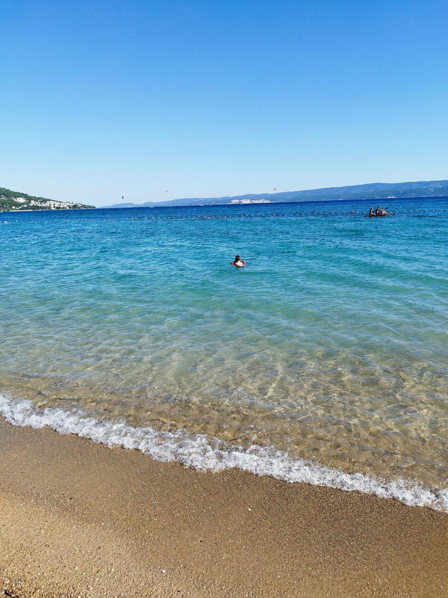 Ferienwohnung am Sandstrand Omiš Exterior foto