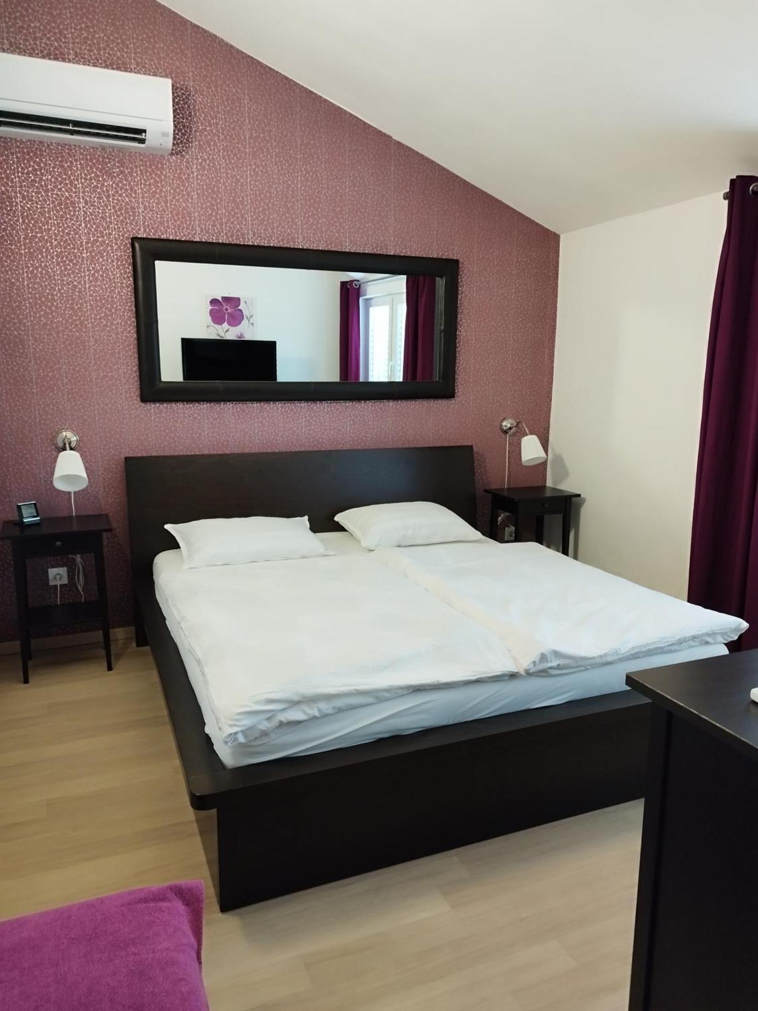 Ferienwohnung am Sandstrand Omiš Exterior foto